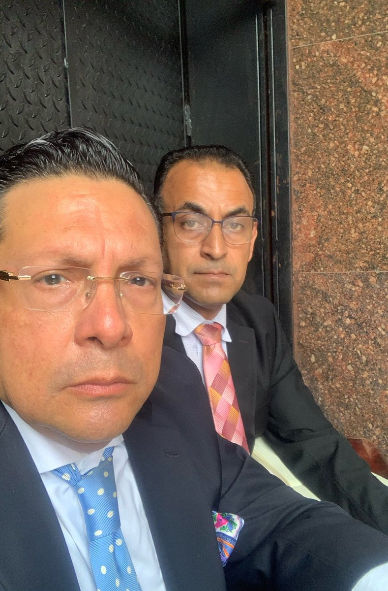 Omar_moratosta's tweet photo. A está hora, en la puerta del Palacio de Justicia de Caracas en espera, de que el Tribunal 3ro de Terrorismo “AUTORICE” el ingreso para asumir la Defensa Privada del Sr RICARDO ALBACETE. Estamos aquí desde las 8am. El traslado llegó hace dos horas y NO HAY RESPUESTA…Art.49 CRBV https://t.co/zbSsYTkfnx