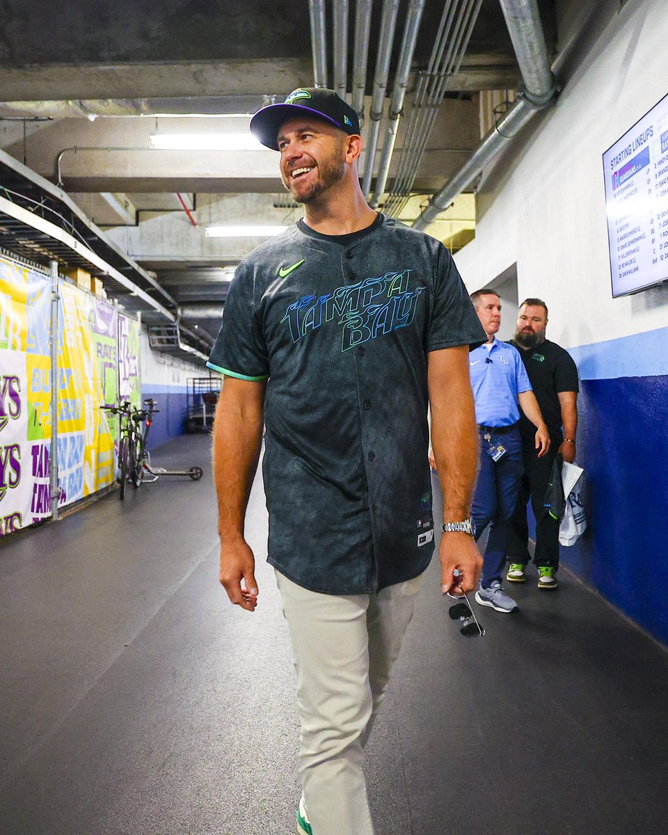 RaysBaseball's tweet photo. Evan Longboardia, everybody. https://t.co/nbtlIwJHvt