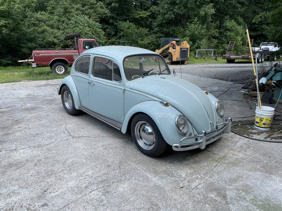 itsMeNoid's tweet image. Pulled the 65 out for a Bath, gonna pull the engine. Floated the valves and spun a rod bearing while racing a mustang many many years ago. Time to go bigger and bring life back to her. Its time! #VWBug