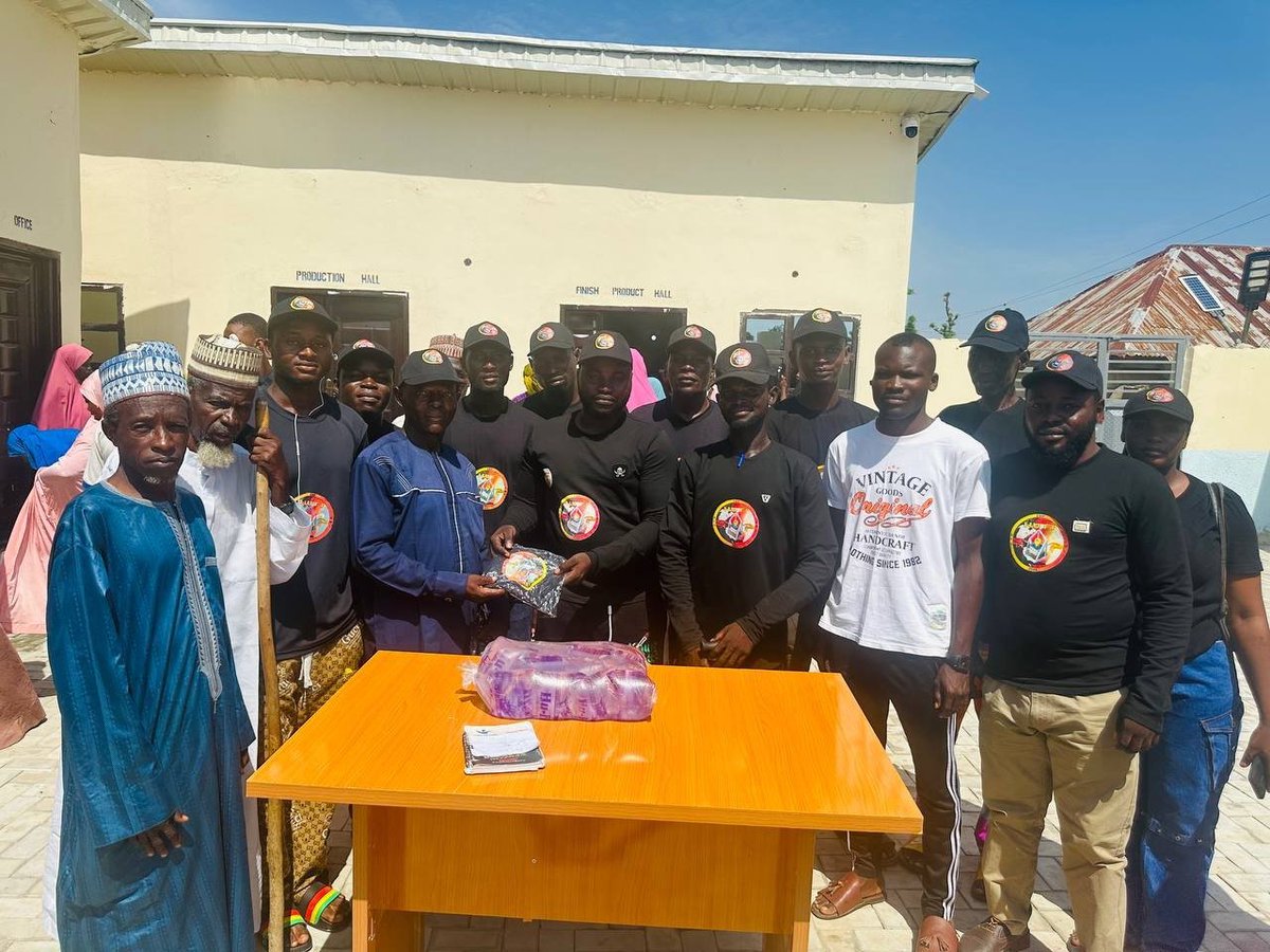 victoriava35885's tweet photo. @EOSPGLMLT_BP New Water Facility in Nigeria payed on EOS blockchain using HuFi tools.
#HuFi #HuFiMovement
#eos https://t.co/JTIatoqArn
