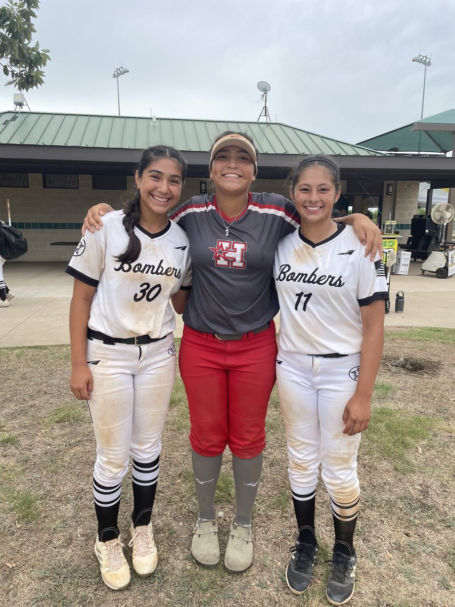 dv_softball's tweet photo. Spotted at the TCS Southwest Summer Nationals in Taylor‼️🔥🥎 https://t.co/6nfhuiGBBZ