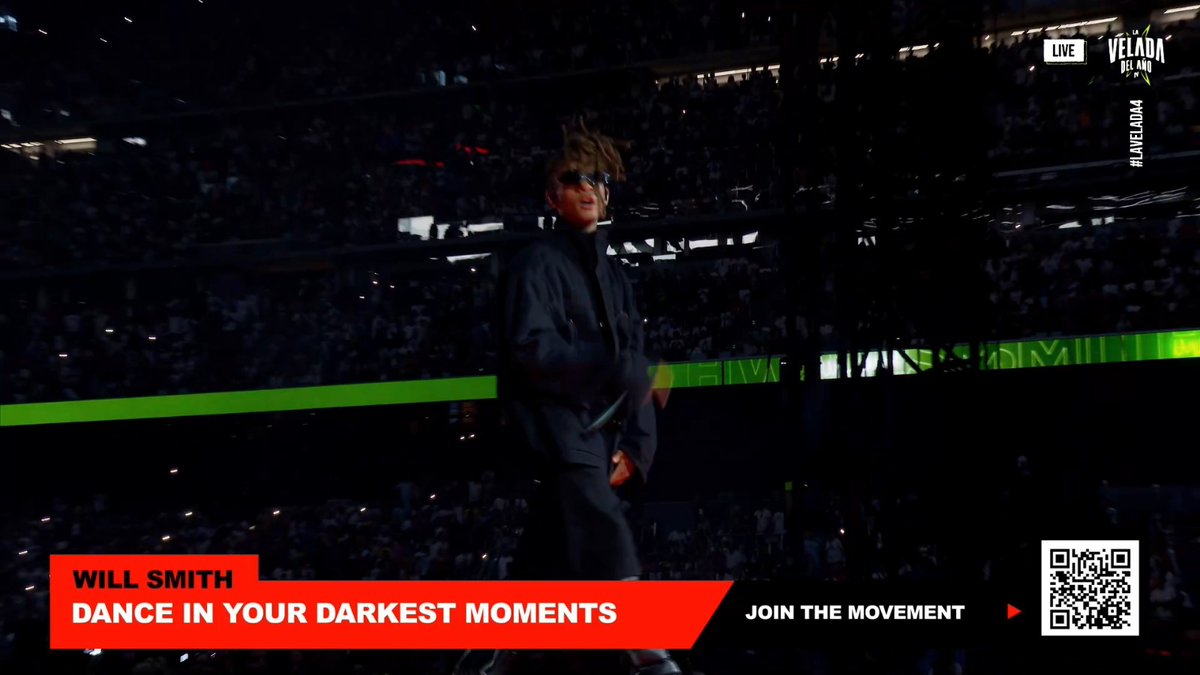 Jopseguevara25's tweet photo. Jaden Smith WTF!!

Locura de evento #LaVeladaDelAñoIV https://t.co/rZCNUBRHpb