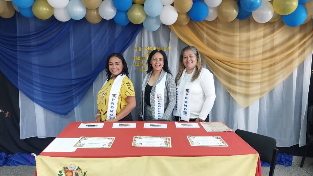 CeinAndresBello's tweet photo. XII Promoción https://t.co/NU8OWeUXbT