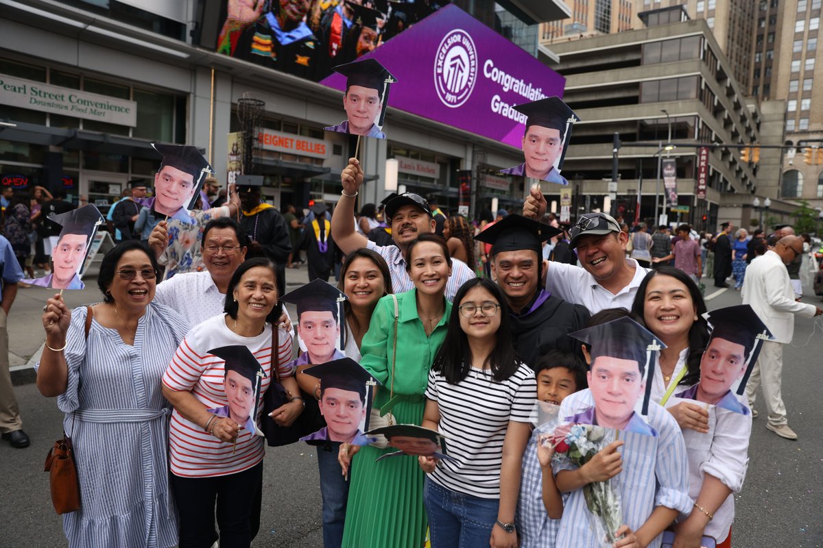 ExcelsiorUniv's tweet image. Still thinking about our newest alums!

Remember, graduates - Excelsior is your forever home, and we are here for you! 💜

On to the next adventure! #ExcelsiorProud