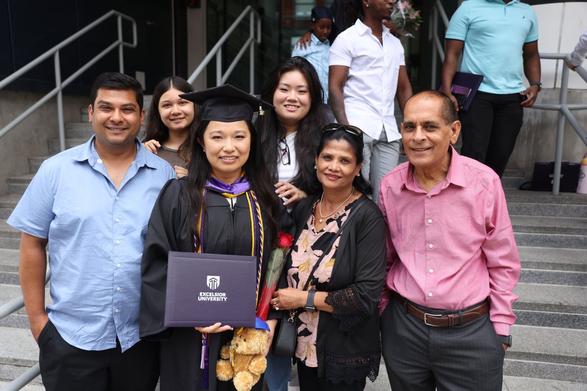 ExcelsiorUniv's tweet image. Still thinking about our newest alums!

Remember, graduates - Excelsior is your forever home, and we are here for you! 💜

On to the next adventure! #ExcelsiorProud