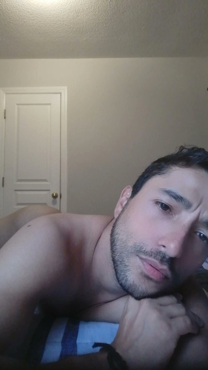 🤳🏽🫶🏽
