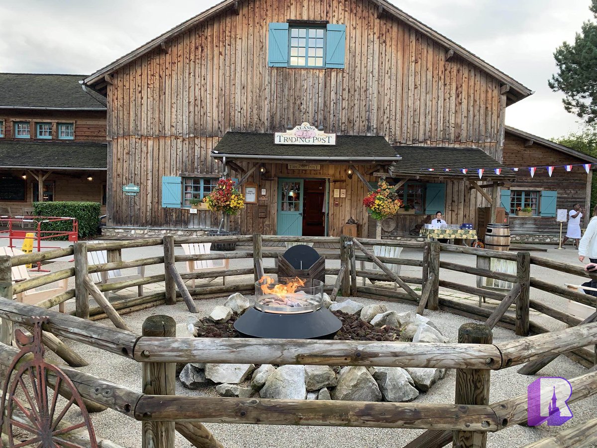 DLPReport's tweet photo. 🌲 At Disney Davy Crockett Ranch, Cast Members are organizing special nights of free wholesome summer entertainment with classic games for the whole family. 
The next nights: Jul 26-27, Aug 9-10, 23-24, Sep 6-7 + Poney rides every Friday for €12. https://t.co/Jr4Grxo3ob