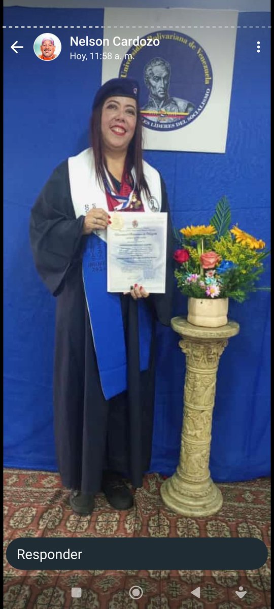 jsikium's tweet photo. Y así recibí mi titulo de Doctora en ciencias para el Desarrollo Estratégico de manos de nuestra rectora @sandraoblitasr y el Secretario @AlexDiazPadron . 
Nuestra Universidad Bolivariana de Venezuela, se crece con más y mejores profesionales para la patria 
@NicolasMaduro https://t.co/OjhgQvlPHE