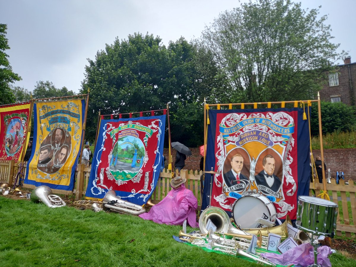 philrobson60's tweet photo. 138th Durham Miners' Gala. Always brings back memories of my Dad's family from #Chopwell Fantastic to meet up with an old workmate & his son from #Merseyside https://t.co/Lwi5jFQnKJ