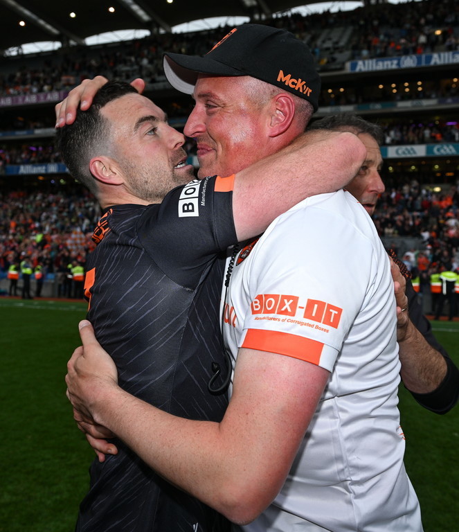 Balls.ie tweet media