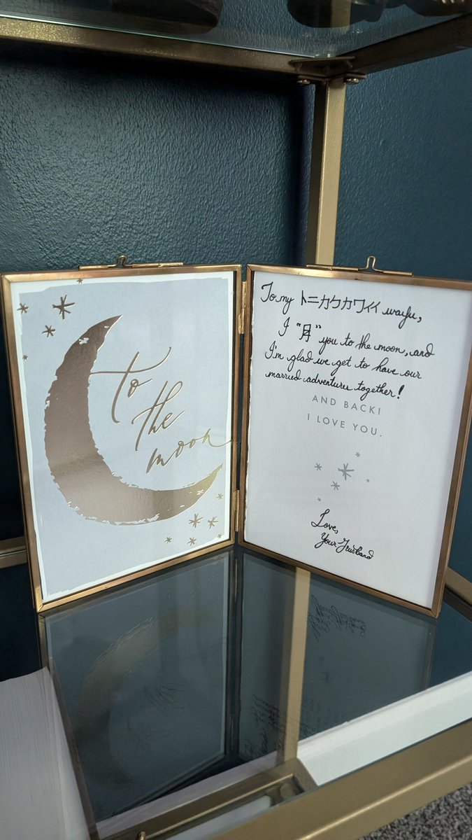 MokkeNene's tweet photo. Framed my #トニカクカワイイ #TonikakuKawaii #Tonikawa #OvertheMoonforYou themed card my husband gave me. https://t.co/6TPcxaO2di