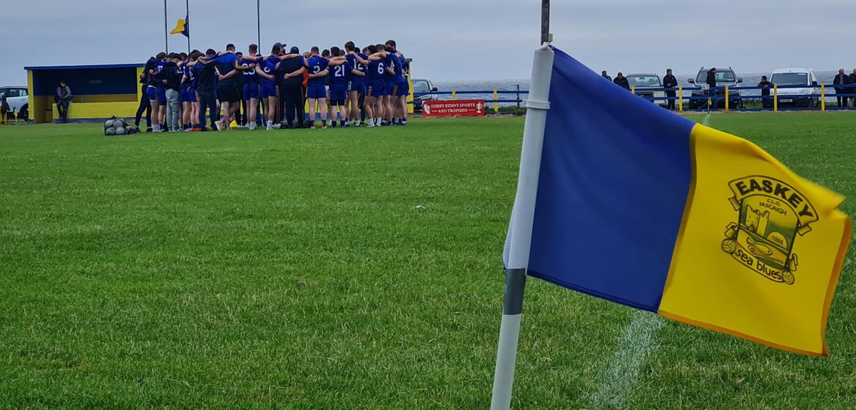 EaskeyGAA's tweet photo. SFL - Division 2

FT

Easkey 6-10
Bunninadden 2-04

A great win and team performance on a poignant evening where we had a tribute and minutes silence for Brendan McGrath. A beautiful gesture and presentation from @bunninaddengaa after the game to Brendan’s family 💙💛💚🤍 https://t.co/ooNmwIm4xR