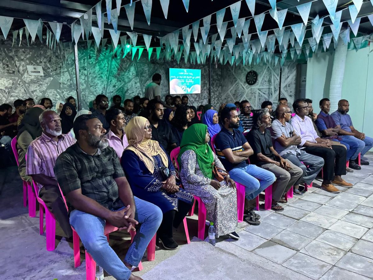 yankeyz2121's tweet photo. Kulhudhufushi uthuru dhaairaa ge bielection council member @ebbehmed ge Campaign team adhi PNC memberunna minister @Thoriqibrahim adhi team bahdhalu kurahvaifi.
@mubarique
@MuhamedDavid
@mujeyjaleel
#KulhudhuhfushiUthuruDhaairaa
#CandidateNo2 ✅️
#DhiveheengeRaajje https://t.co/ZDKisuPDyb