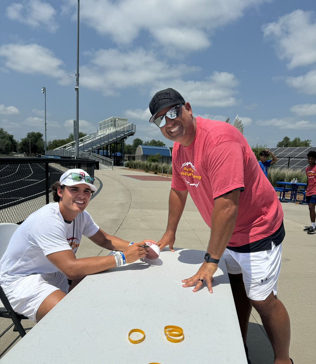 Anthony Becht tweet media