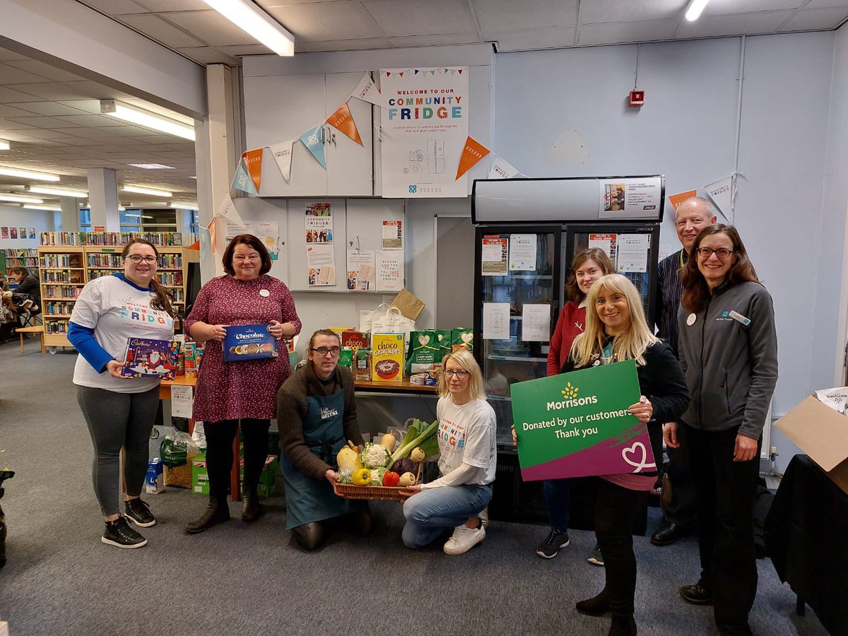 PeopleofGMCR's tweet image. Becca, who we posted about yesterday, wanted to do a shout of her own to Rachel who worked tirelessly to apply for funding from @coopuk &amp;amp; @hubbubUK so the @VillageGreensUK #CommunityFridge in Prestwich Library could open!