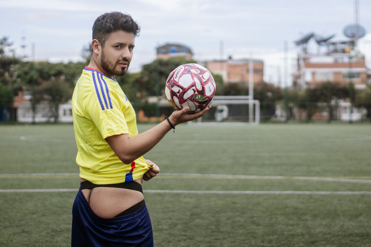 NoahBrown2_'s tweet photo. Let's live this party together ⚽
https://t.co/BsFbqK2XLU -----  #CAM4 #FootballFiesta
@cam4 @cam4_gay @cam4_pl @CAM4_GB @cam4_US @Cam4_la @Cam4Gay_Chile @Cam4_Aus @Cam4_GayES @Cam4_GayFR @Cam4_GayIT https://t.co/ZBytbGDKvn