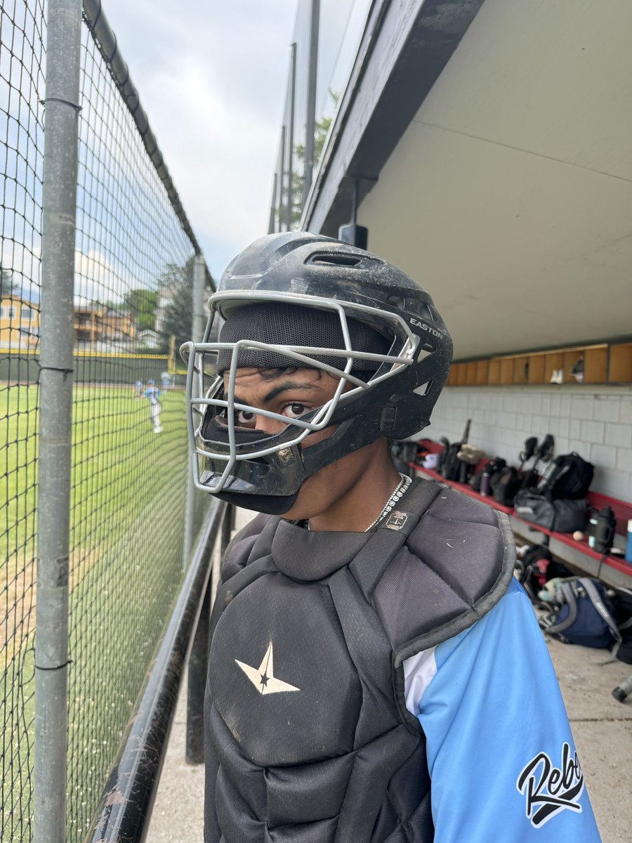 Rebels_vailaz's tweet photo. 16U getting ready for our 4th game of the tourney. Let’s get this boys!

#rebelsstrong https://t.co/yGoLj1udR8