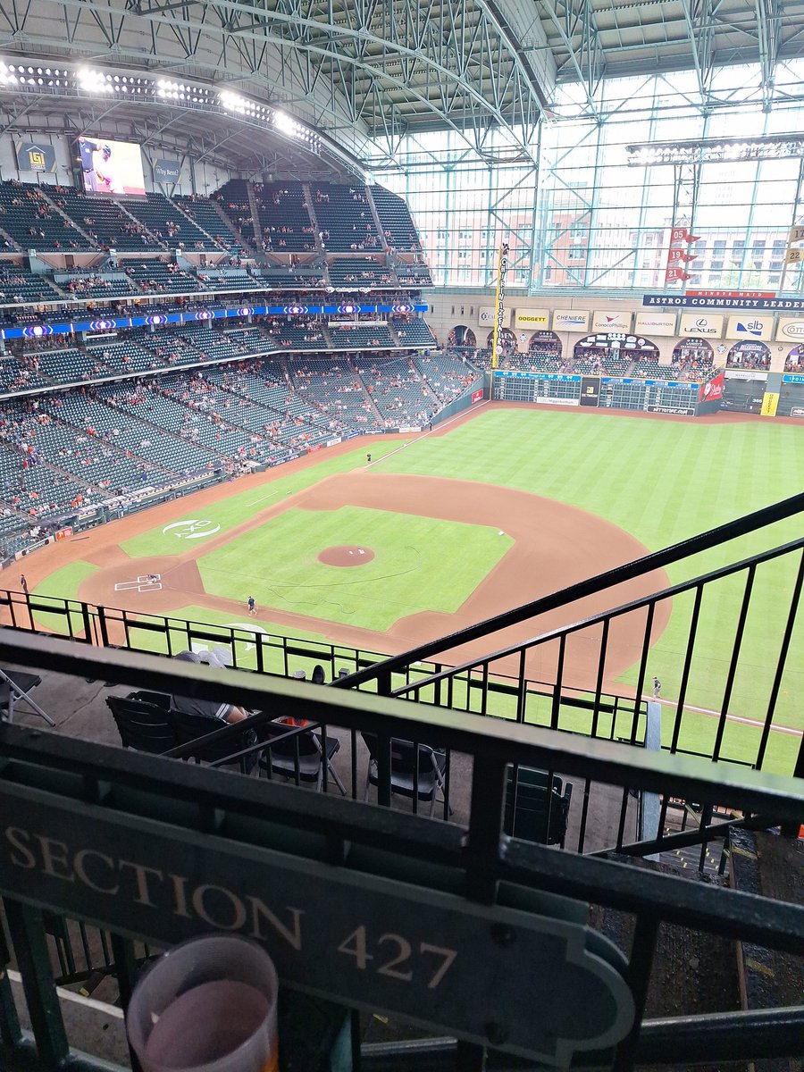 HowManyAltuves's tweet photo. Hey @astros, it's my first time back in the stadium since yall hosted me for How Many Altuves Day back in July of 2013. Feel like hooking an OG up? https://t.co/G0P7ejUBgD