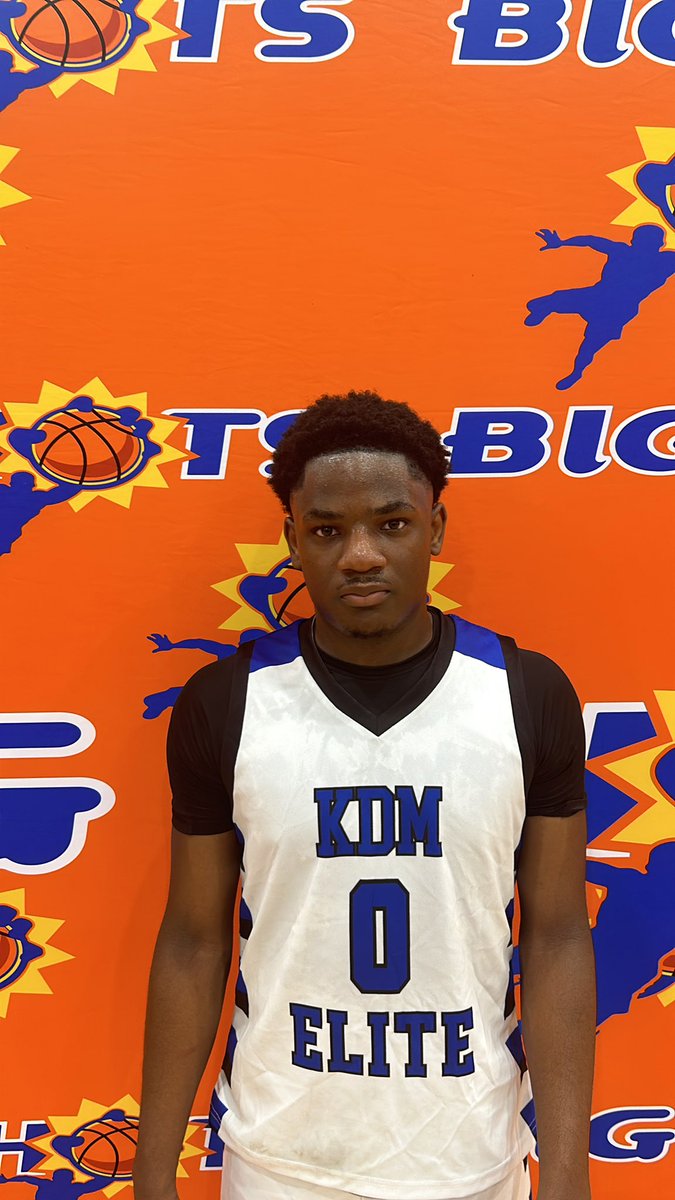 #BIGSHOTS  #RichmondLive 

17U

KDM Elite - Mason 33
#1 Khalid Wilson 13pts
#0 Jeremiah Whithing 7pts

EBA 17. 54
#12 Joshua Hanna 15pts
#30 Micah Weathers 10pts

<a href="/BigShotsGlobal/">BIG SH🏀TS</a>