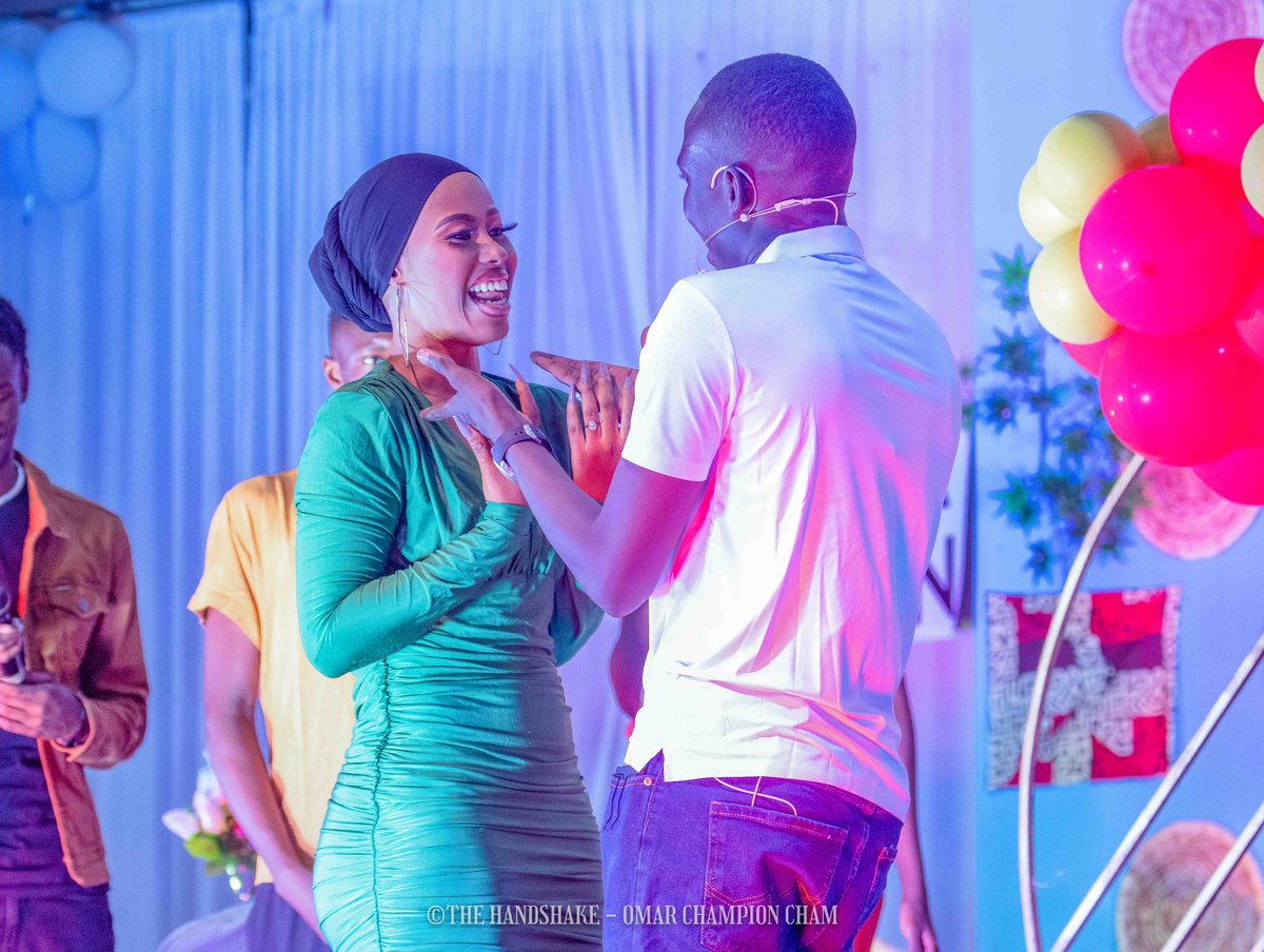 OmarChampion_'s tweet photo. WILL YOU MARRY ME
A piece characterized with love, romance and anticipation for the creation of a “heaven on earth” through the tenets and principles of marriage. Love without poetry is a vacation spent nowhere, with no one and with nothing.
#THEHANDSHAKE 🤝 https://t.co/vPJuaDc1oU