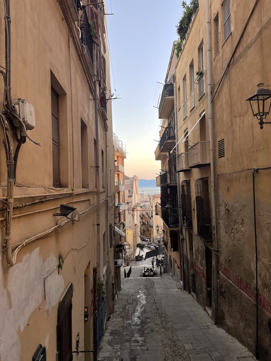 Adamliind's tweet image. Tjena Sardinien. #slips