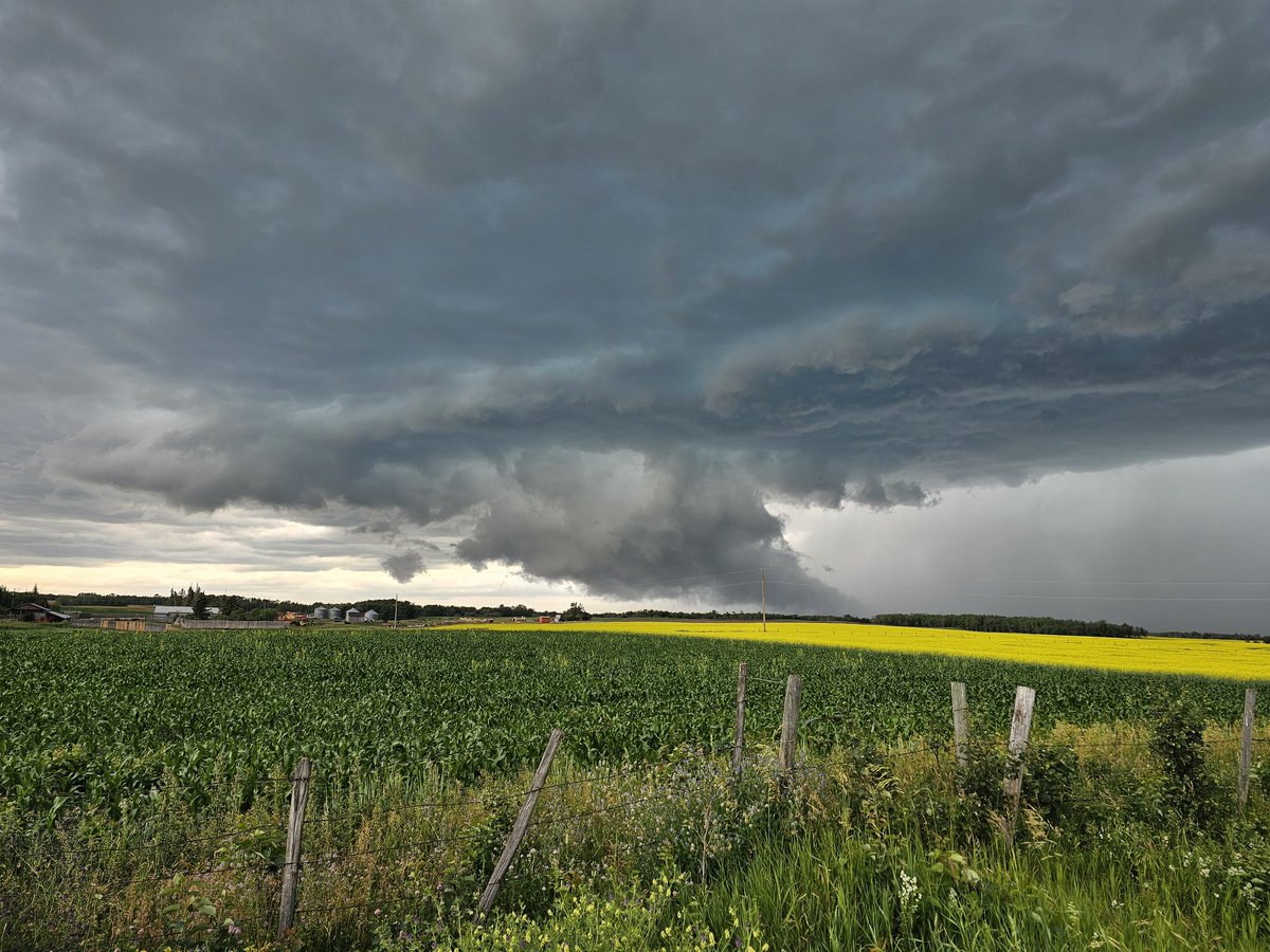 2:18 pm gtoundscraper! Same location #abstorm