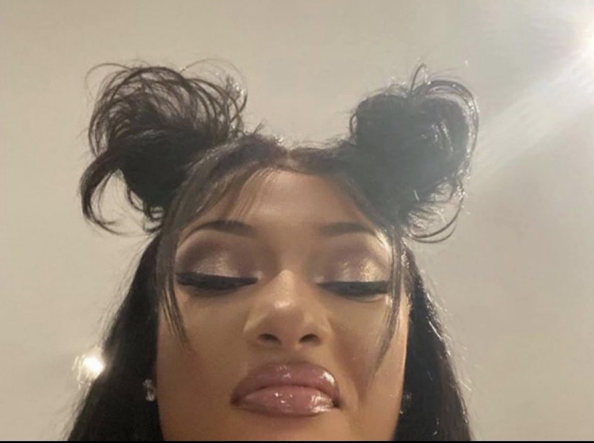 sistertonin's tweet photo. this is my favorite genre of celebrity photo https://t.co/oIsPJYWpoy