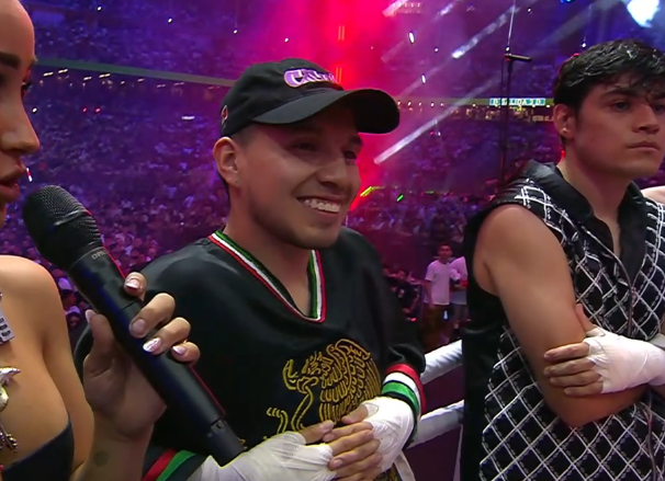 Aresvuu's tweet image. "NO IMPORTA QUE TAN CHIQUITO TE SIENTAS O QUE TAN GRANDES SE VEAN TUS OBSTACULOS, SE PUEDE HACER" ROBERTO CEIN MI GALLO GANADOR