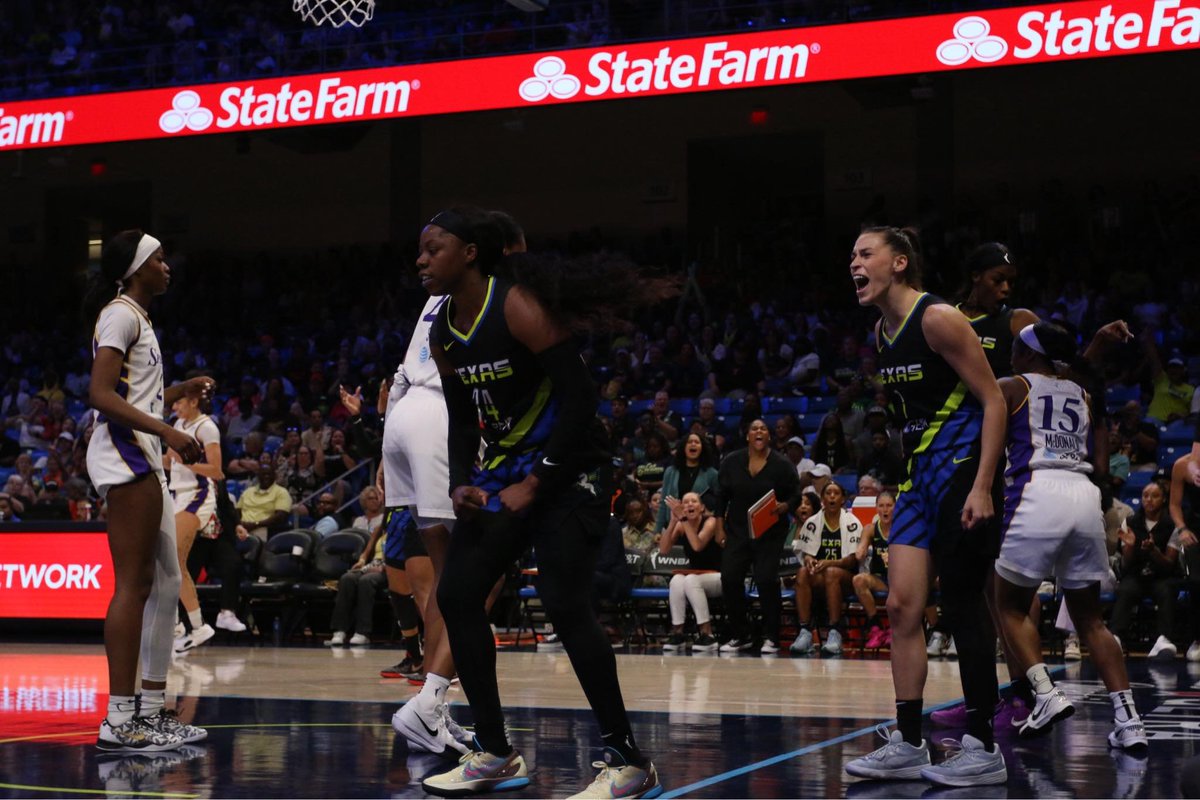 RobTiongson's tweet photo. .@DallasWings are flying back into contention. Can the Wings soar back into this game with the big W?

📸 @DN_Creative_

#WNBA | #LASvsDAL | #TheNewClassic | #VoltUp | @ThePodiumFinish https://t.co/T4jnO300Gp