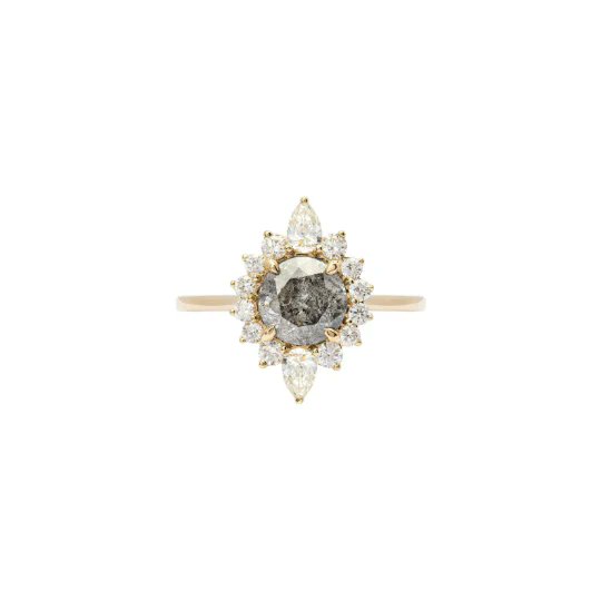 Vicstone_NYC's tweet image. vicstonenyc.com/products/18k-b…

#uniquering #wedding #nycwedding #bestdiamond