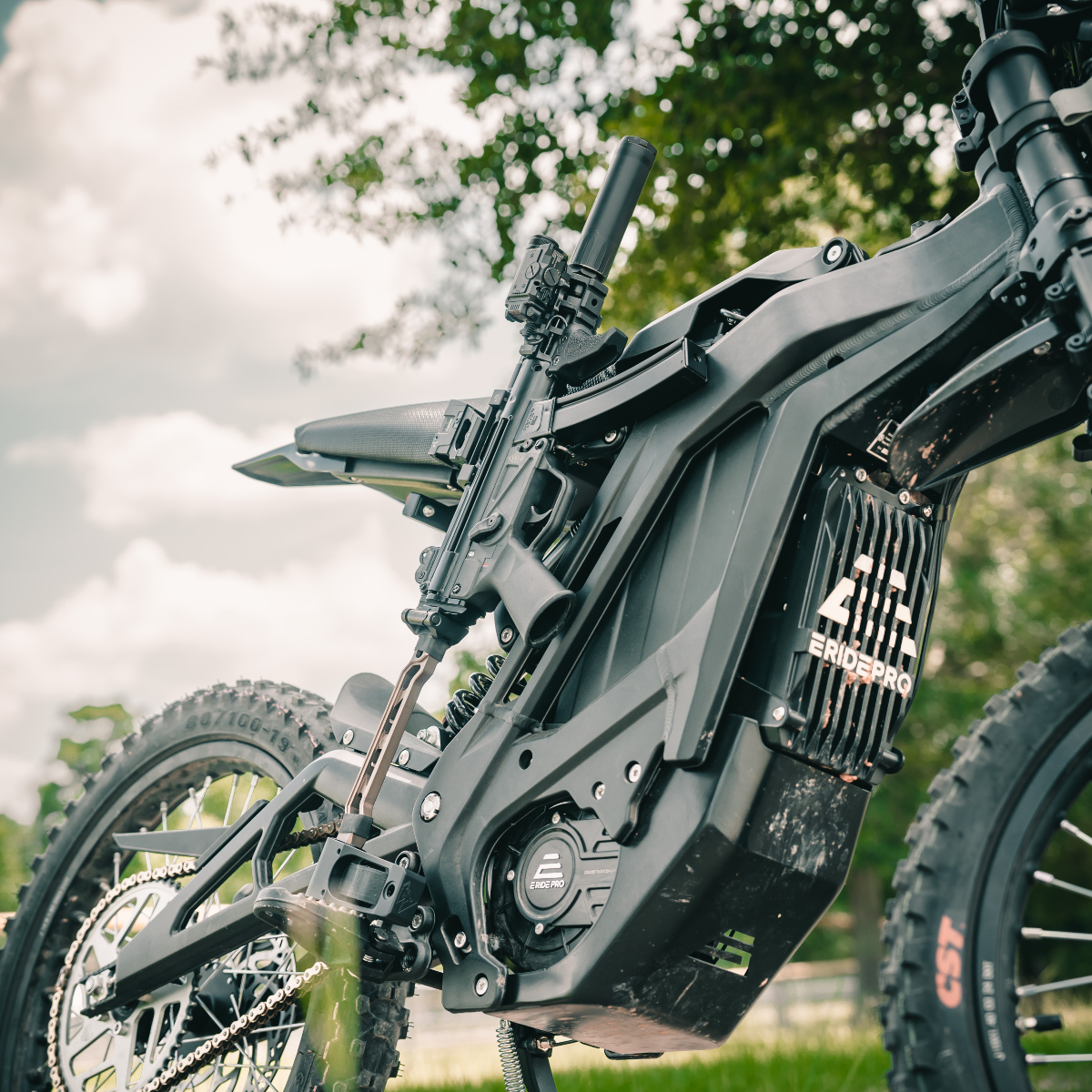 ZenithFirearms's tweet photo. What do E-Bikes and MP5Ks have in common? They're light, small, versatile, and QUIET! 
#zenithfirearms #MP5K #ZF5P #eridepro #fastfrontier https://t.co/8lXkFxfyg3