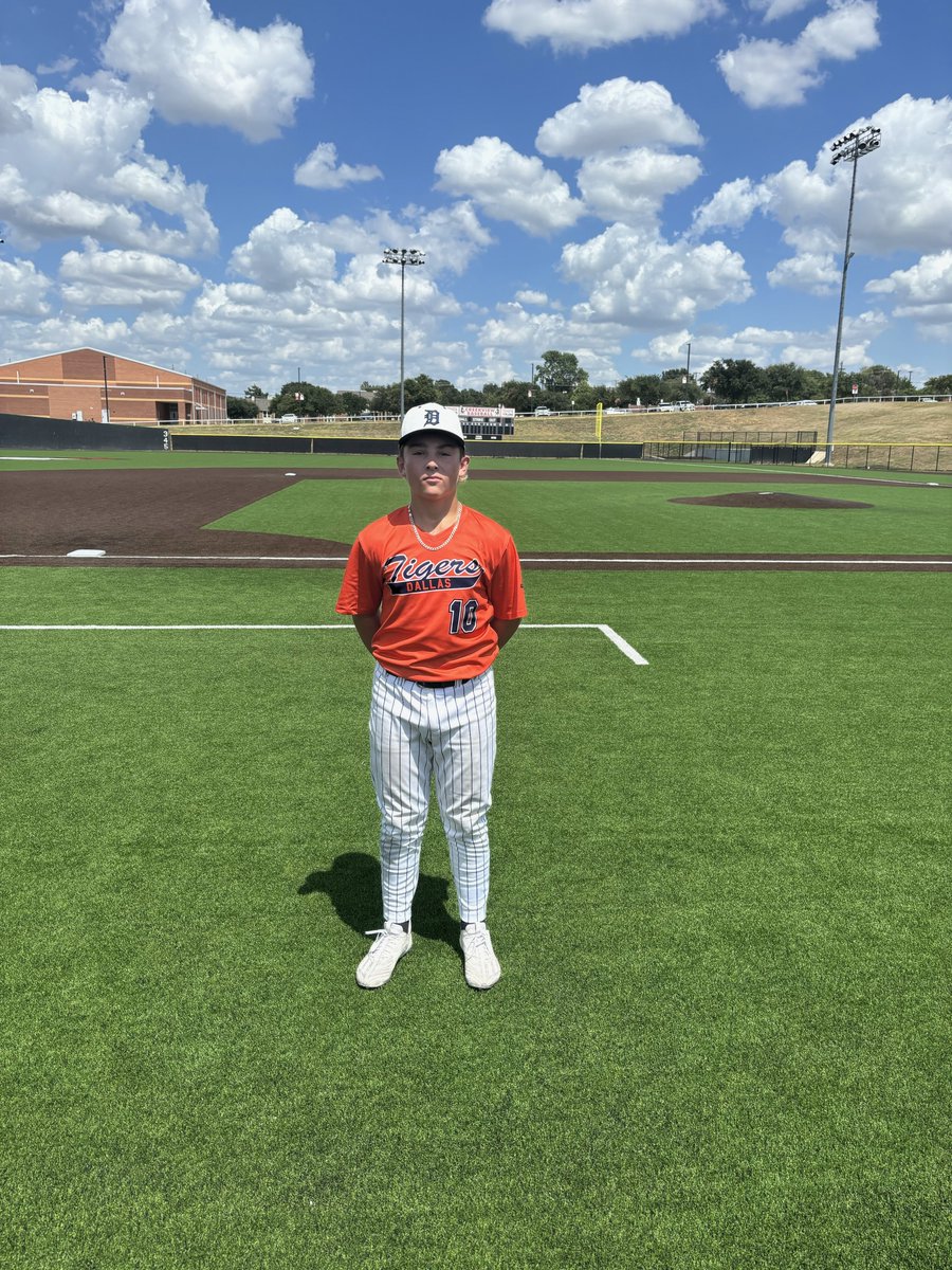 âFive Tool Texasâ (@fivetooltexas) on Twitter photo #SummerClassicSS F: <a href="/DTigerBaseball/">Dallas Tigers</a> 15U Crawford 10, Canes Dallas 15U Broadway 8
PoG: Zach Carlson 2-3, HR. 2 RBI, 2 R
Hitter: <a href="/TChapman_10/">Tyler Chapman</a> 1-3, 2 RBI #SummerClassicSS F: <a href="/DTigerBaseball/">Dallas Tigers</a> 15U Crawford 10, Canes Dallas 15U Broadway 8
PoG: Zach Carlson 2-3, HR. 2 RBI, 2 R
Hitter: <a href="/TChapman_10/">Tyler Chapman</a> 1-3, 2 RBI