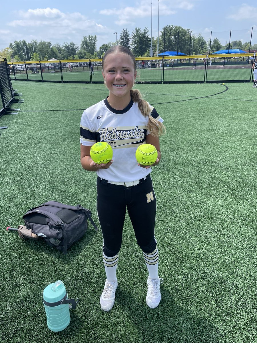 BOMB CITY AROUND HERE! Rylee and Paityn each with a shot and then Abby with two tanks in the same game. That’s how we roll 👊🏼