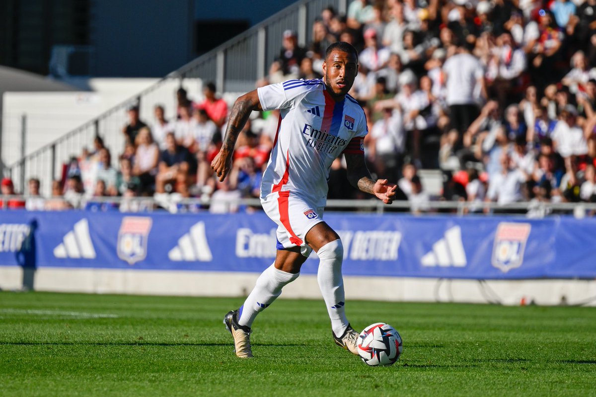 CorentinTolisso's tweet photo. Une bonne victoire pour débuter cette prépa de saison 2024/25 🦁❤️💙 #TeamOL @OL https://t.co/OatSnQKtvD