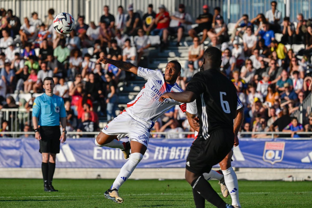 CorentinTolisso's tweet photo. Une bonne victoire pour débuter cette prépa de saison 2024/25 🦁❤️💙 #TeamOL @OL https://t.co/OatSnQKtvD