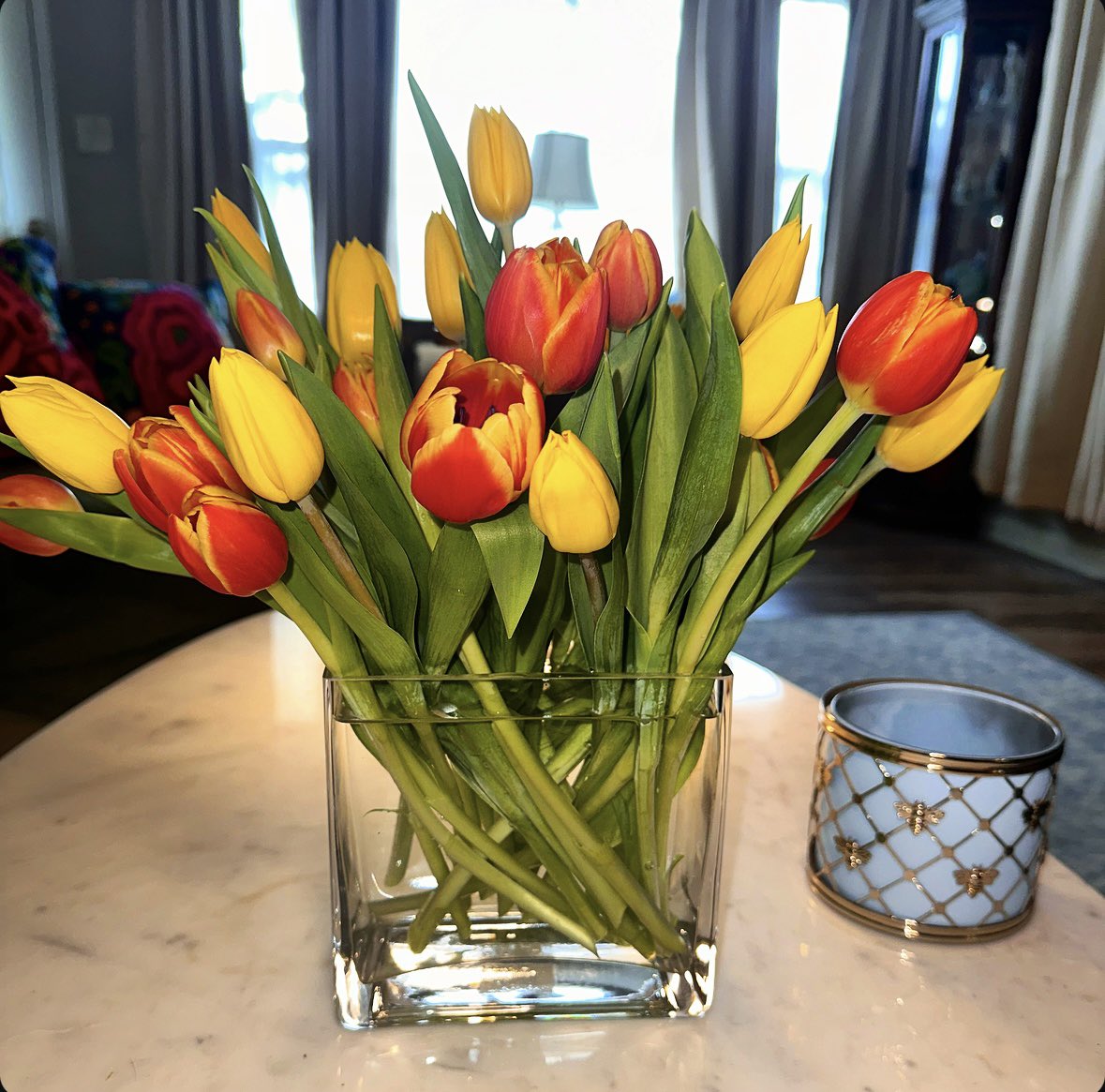 danapaigebaker's tweet photo. #FreshFlowerFriday π· @WholeFoods https://t.co/NxtsuFJzaS