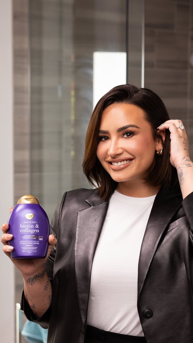 atrl's tweet photo. Demi Lovato (@ddlovato) returns to R&B/Pop with OGX
https://t.co/1i1JwYx2Qc #OGwho #OGX #OGXbeauty #DemiLovato https://t.co/o0MR2P5iaj