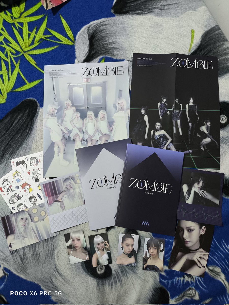 lrDemon's tweet photo. Demasiado feliz 😭😭💜💜

#EVERGLOW
#ZOMBIE https://t.co/mPCGCdtZN9