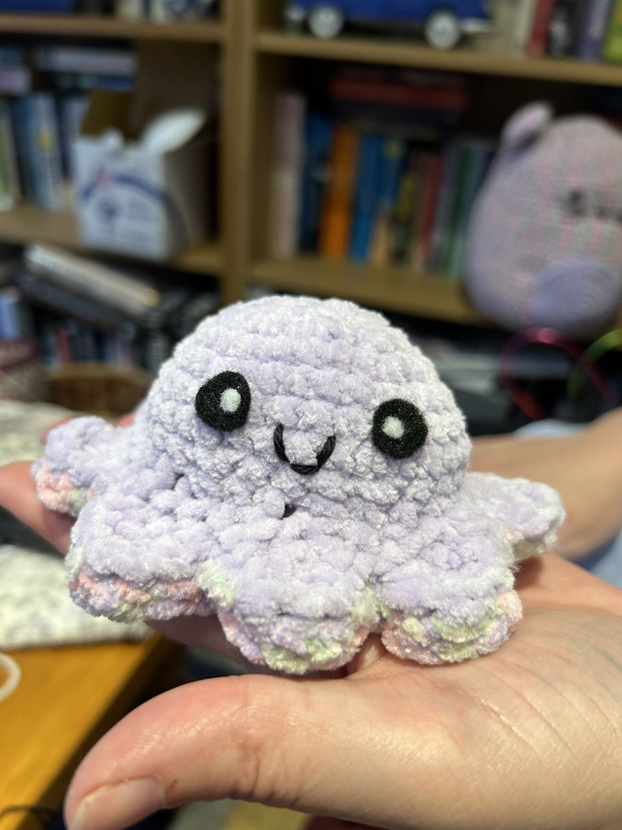 Clever <a href="/sukylady3/">Sue</a> has made a reversible octopus.