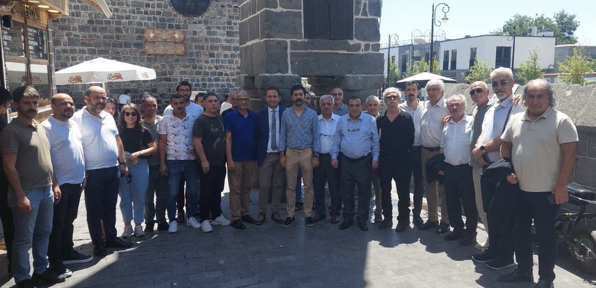 TMMOB Yönetim Kurulu ,Oda Başkanları ve Bölge İl Koordinasyon Kurullarının katılımıyla Diyarbakır Sur ilçesinde yaratılan tahribatlara ilişkin teknik gözlemlerde bulunuldu.