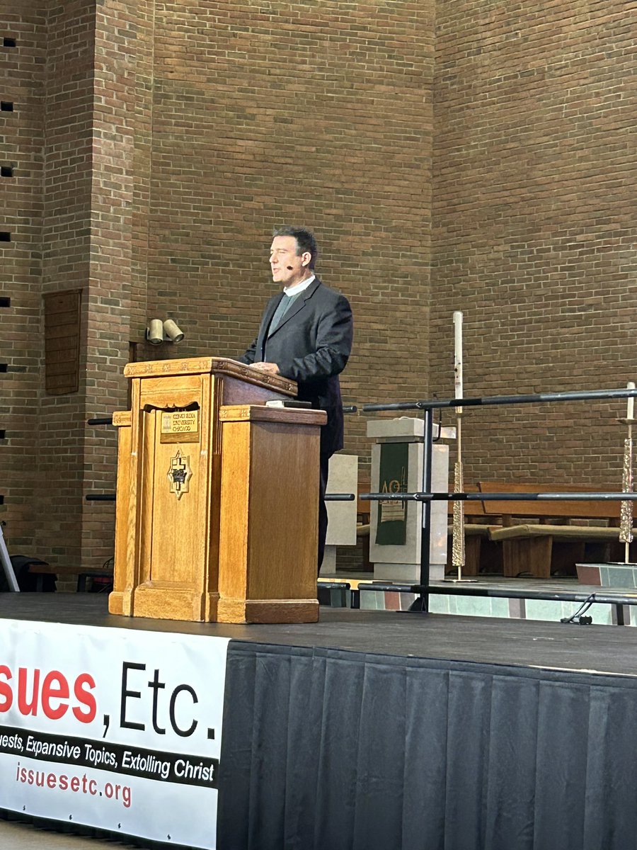 MetzUAC1530's tweet photo. @bwolfmueller #MakingTheCase for the promises of God. https://t.co/uUKRTt4Y74