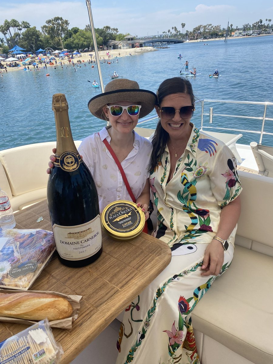 limbsalvagedr's tweet image. #thisis40 plus one day...so far so good! @DejahJudelson @mhumphriesmd 
@AndresSchanzer i'm not giving her back!!!