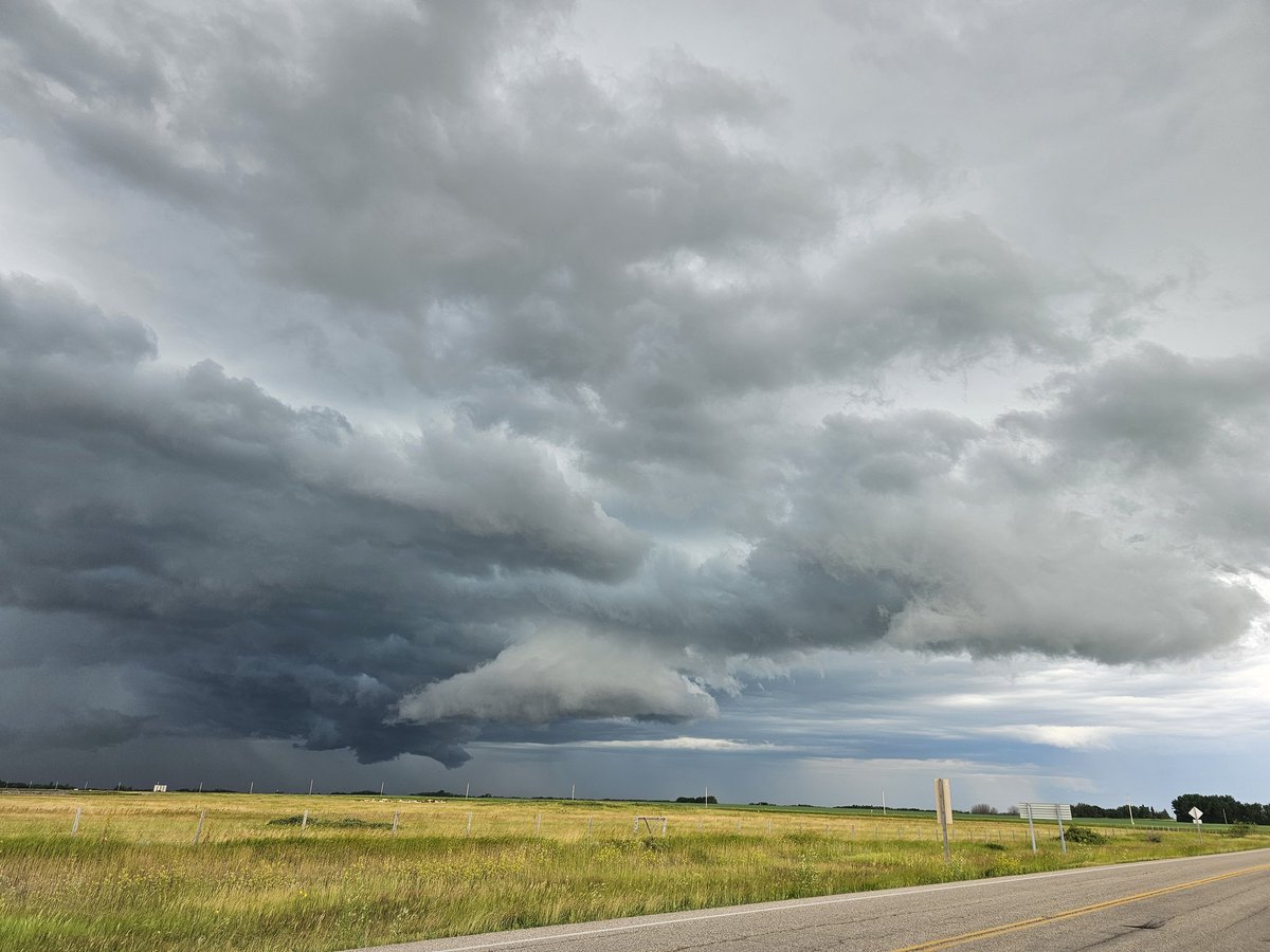 2:51pm hiway 854 and hiway 626 facing north east #abstorm
