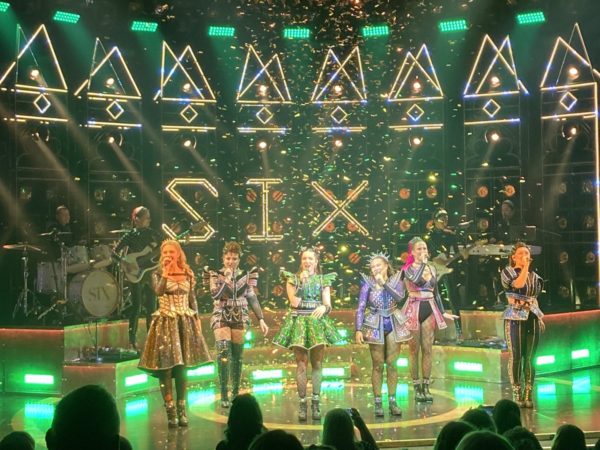 ReluctantLou's tweet photo. We’re very lucky to have @The_Churchill on our doorstep. Saw a brilliant production of @sixthemusical there today that arguably outshone the West End version. Amazing singing, attitude and sass - the ex-wives were on fire today 🔥 👏 https://t.co/ttSSNGOIXI