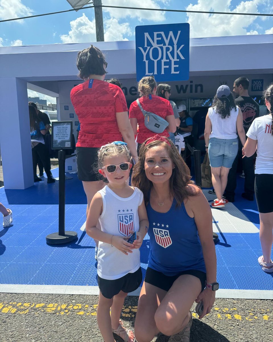NewYorkLife's tweet photo. Today we’re celebrating the women who have shaped soccer's legacy. We're thrilled to be here at Impact 99 presented by New York Life with @USWNT! #impact99⚽️ https://t.co/6fxP6EDN05