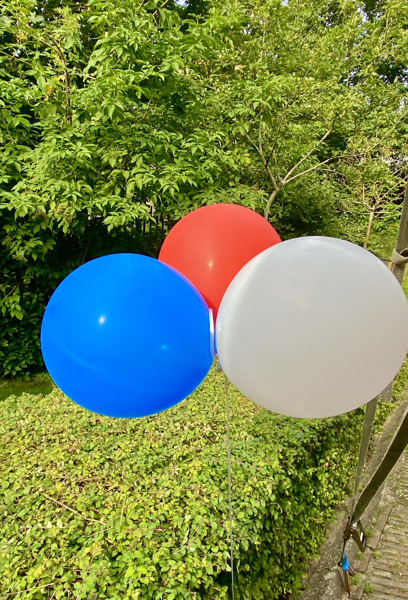 ColinNela's tweet photo. 14 juillet Bonne Fête Nationale 🇫🇷🎉 #FeteNationale #France #DenHaag https://t.co/uLhU0KE5yM