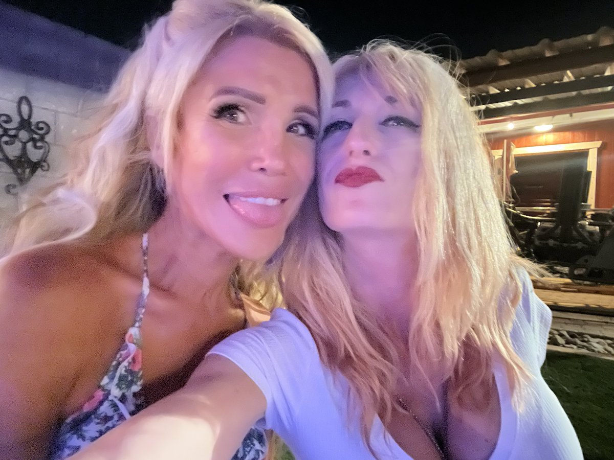 cheyenne_gray95's tweet photo. Real life super heroes ❤️🔥❤️🔥❤️🔥
https://t.co/TsI216Y2dl
#mypeople #hotmoms #milfs #cheyennegray #azmodels https://t.co/NRCoGQXc3x