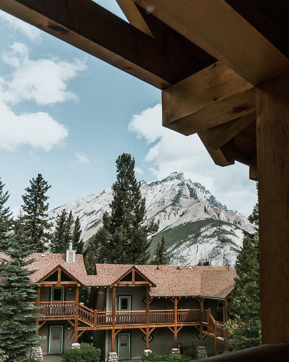 CRMResorts's tweet photo. Discover why Banff is a must-visit getaway destination with our list of 100 reasons! 

Our 100th reason? Enjoy $100 off your stay at @buffalomountainlodge. Immerse yourself in the beauty of the Canadian Rockies! 🌲

📸: Richard Kelly

#GetawayDeal #BanffAdventure https://t.co/1rYqhS77aU