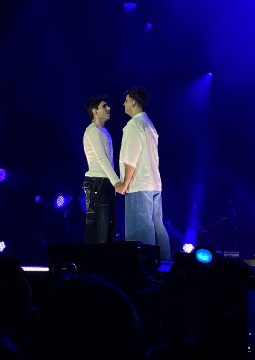 crimeandbody's tweet photo. el amor más grande y genuino que tuve el placer de seguir en toda mi vida https://t.co/dmBLrEznky