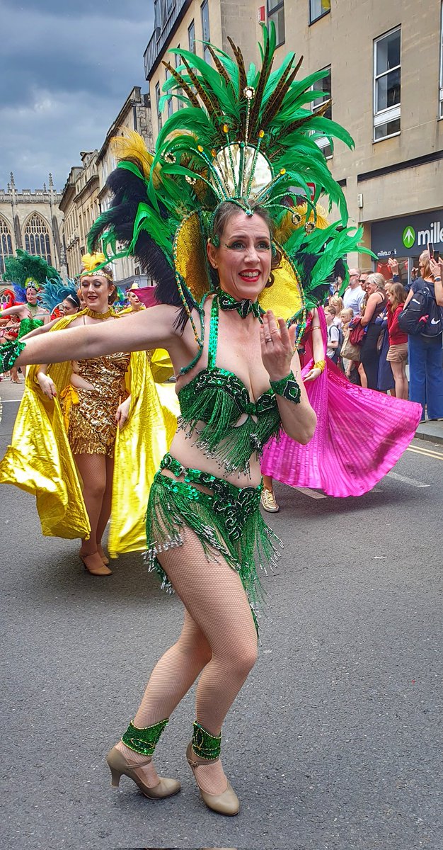 laura wilkins tweet media